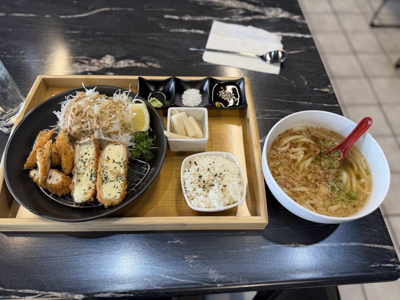 Salt + Lite food